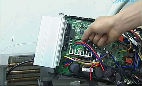 抚松美的空调电话是多少